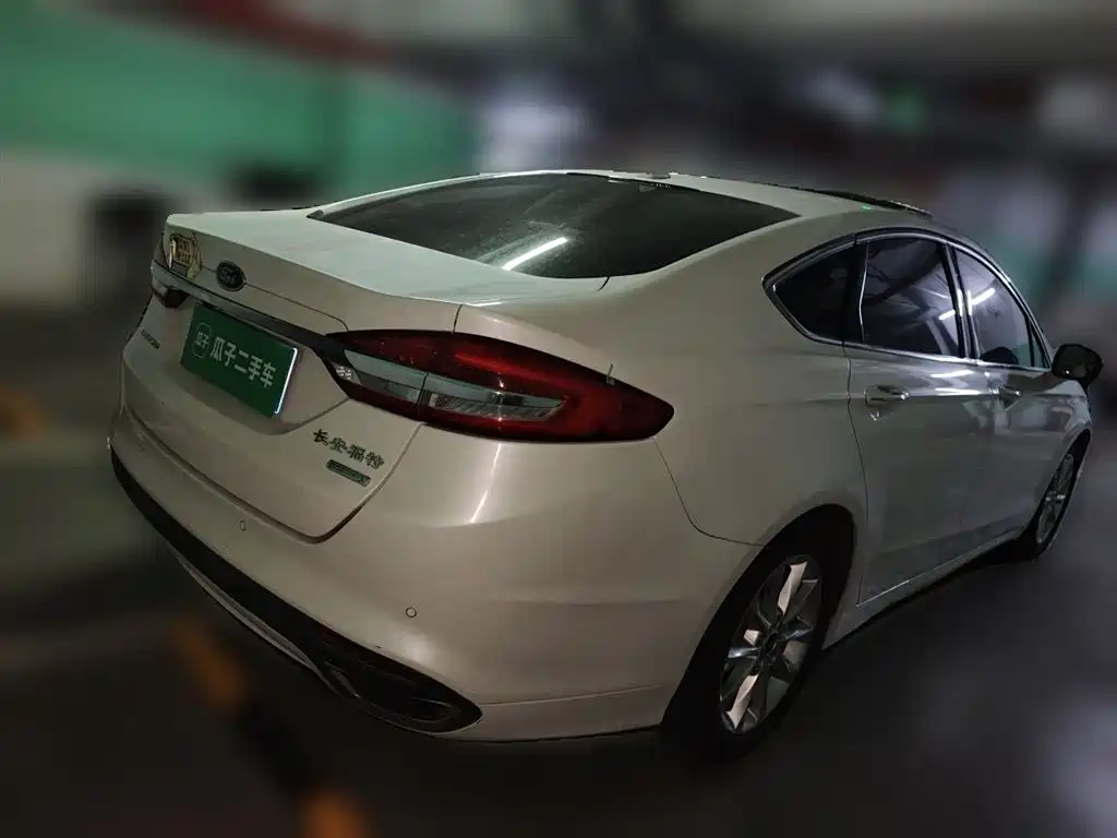 Ford Mondeo 2017 — фото 4