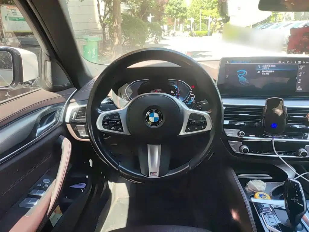 BMW 5 Series New Energy 2021 — фото 11