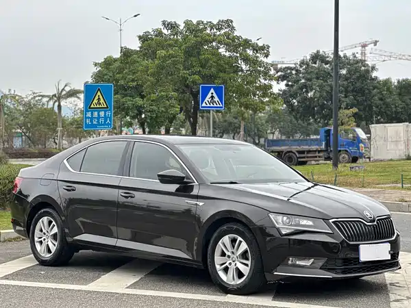Skoda Superb 2019