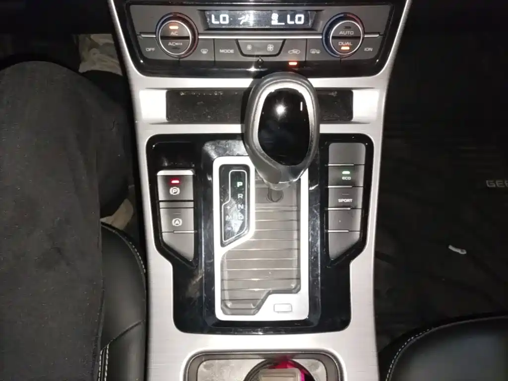 Geely Emgrand GS 2019 — фото 14