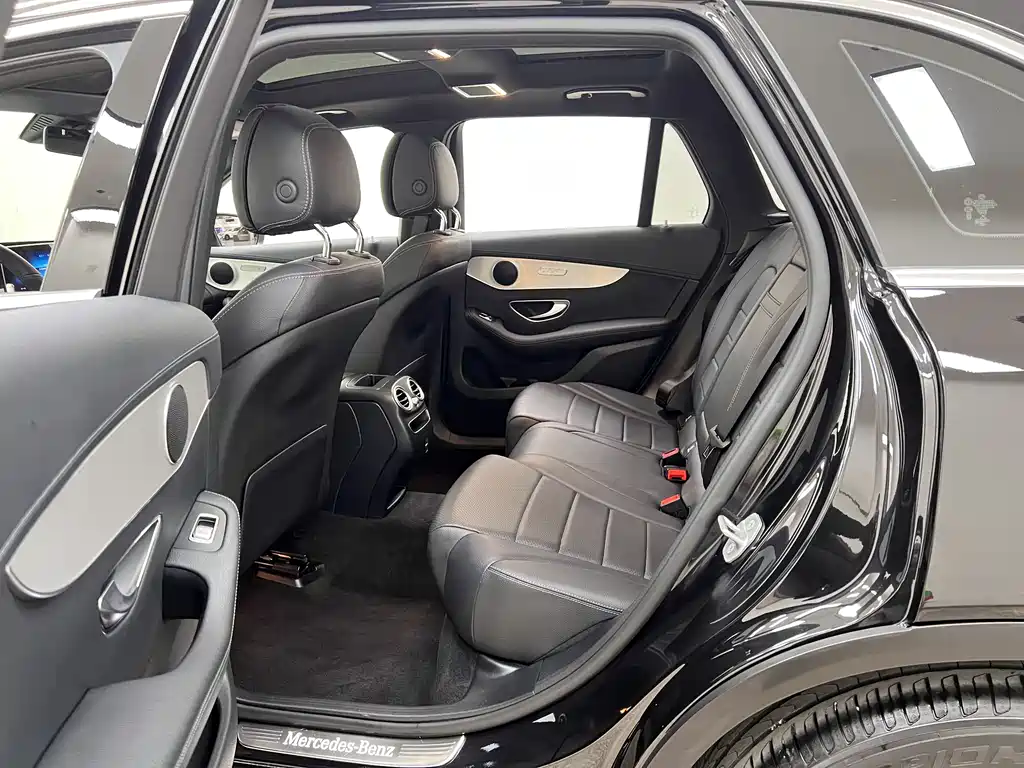 Mercedes-Benz GLC 2022 — фото 16