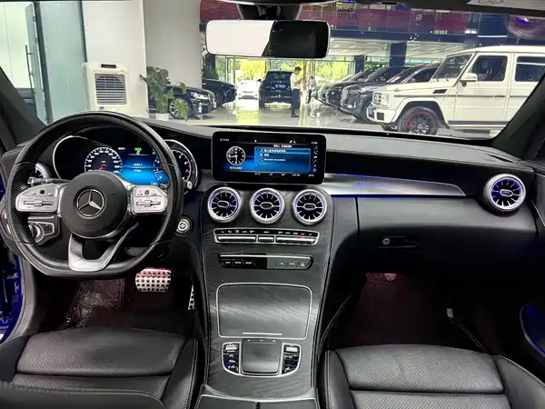 Mercedes-Benz C-Class 2022