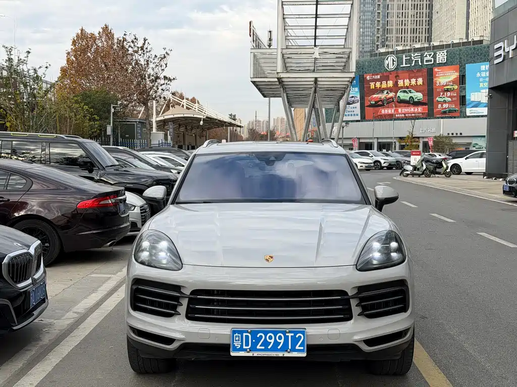 Porsche Cayenne 2019 — фото 2
