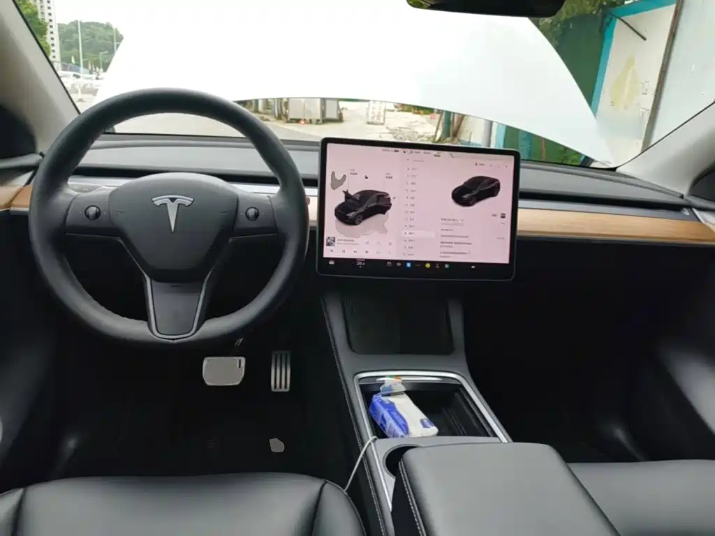 Tesla Model Y 2021 — фото 10