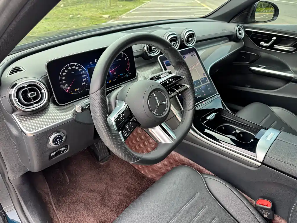Mercedes-Benz C-Class 2021