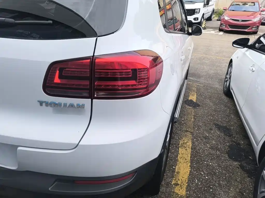 Volkswagen Tiguan 2018 — фото 8