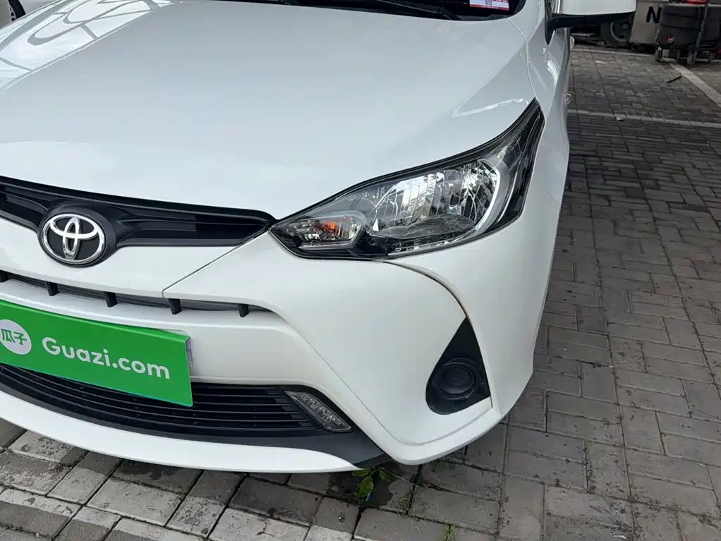 Toyota Yaris L 2019 — фото 17