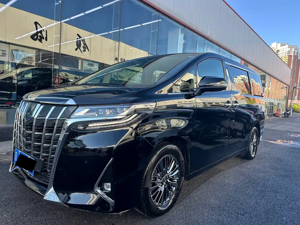 Toyota Alphard 2020 — фото 1