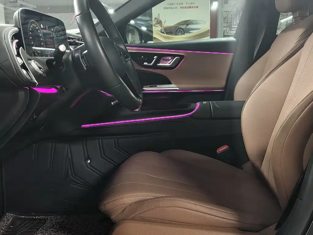 Mercedes-Benz E-Class 2025