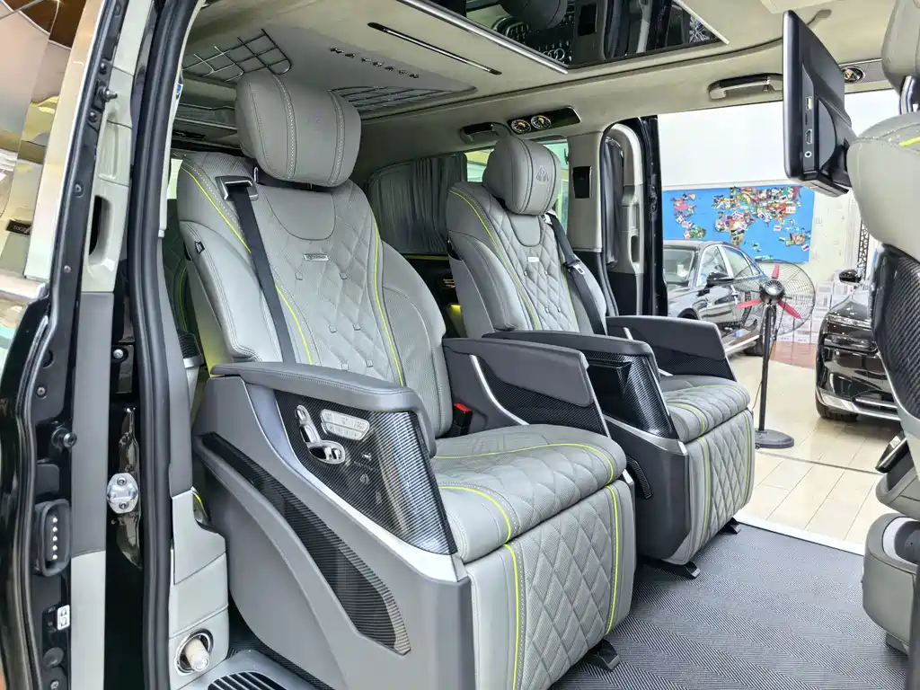 Mercedes-Benz Vito 2023 — фото 17