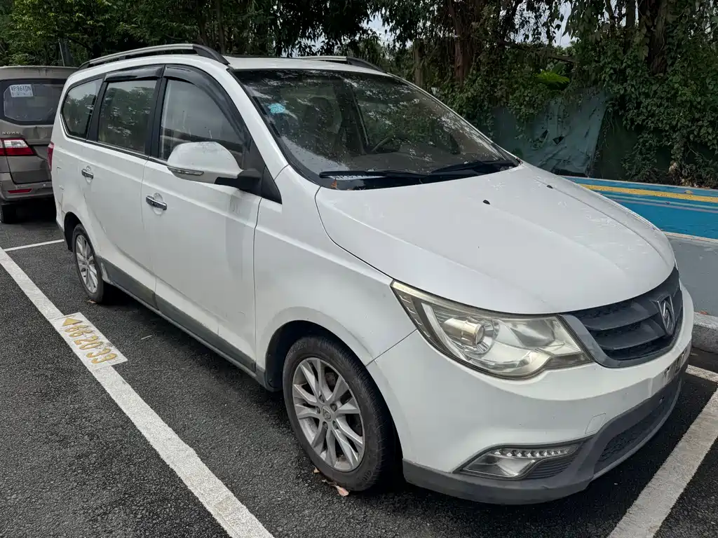 Baojun 730 2014