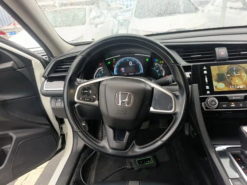 Honda Civic 2020 — фото 11