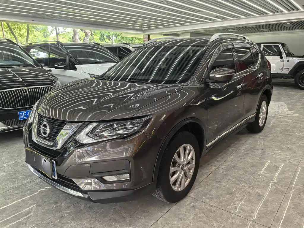 Nissan X-Trail 2021 — фото 1