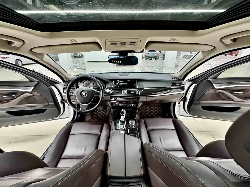 BMW 5 Series 2016 — фото 5