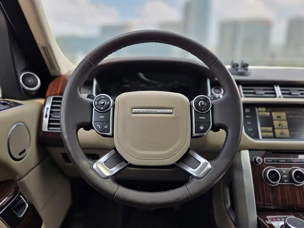 Land Rover Range Rover 2015 — фото 9