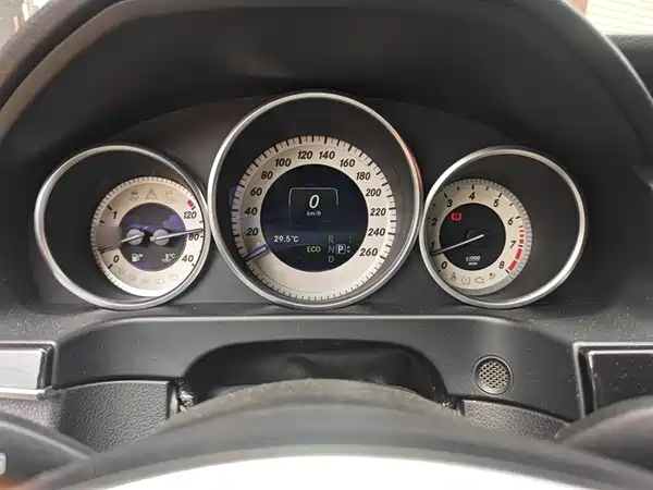 Mercedes-Benz E-Class 2015