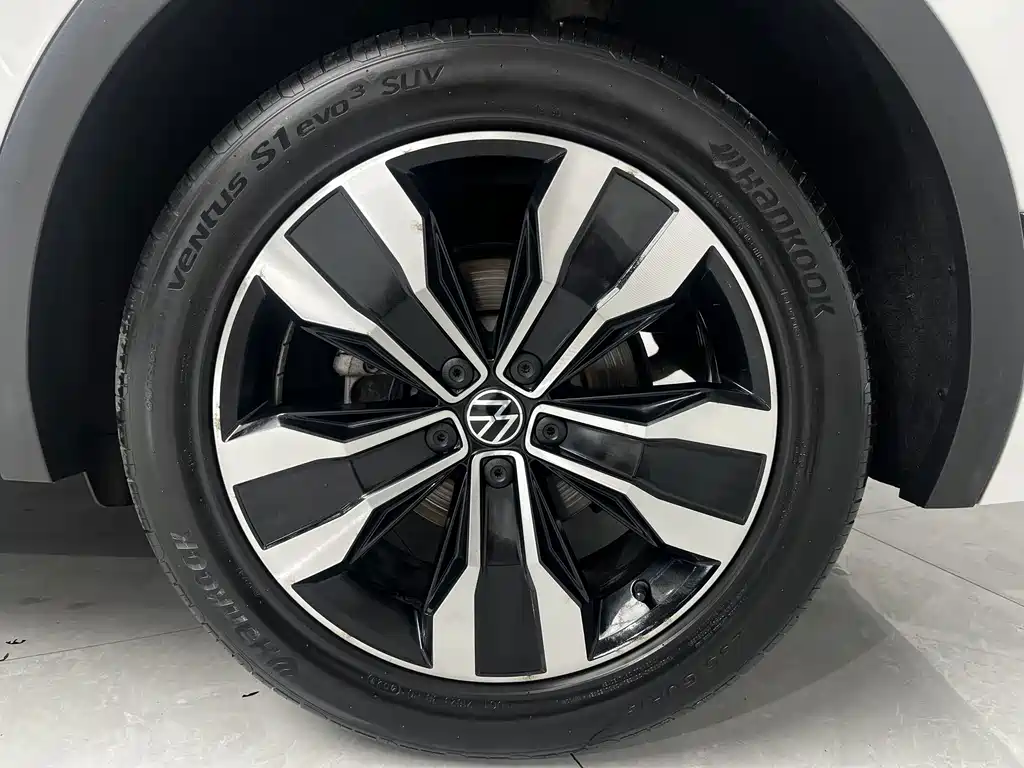 Volkswagen Tiguan L 2021