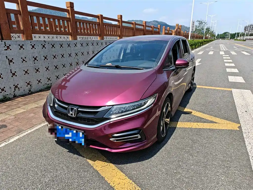 Honda Jade 2017 — фото 1