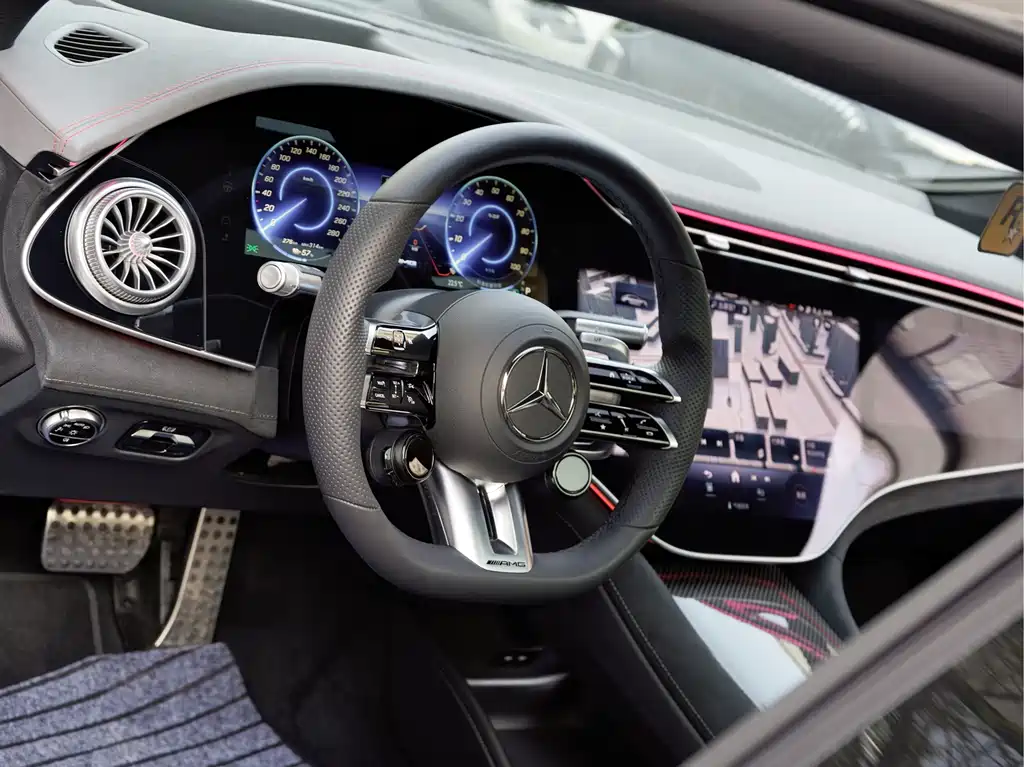 Mercedes-Benz EQS AMG 2025 — фото 10
