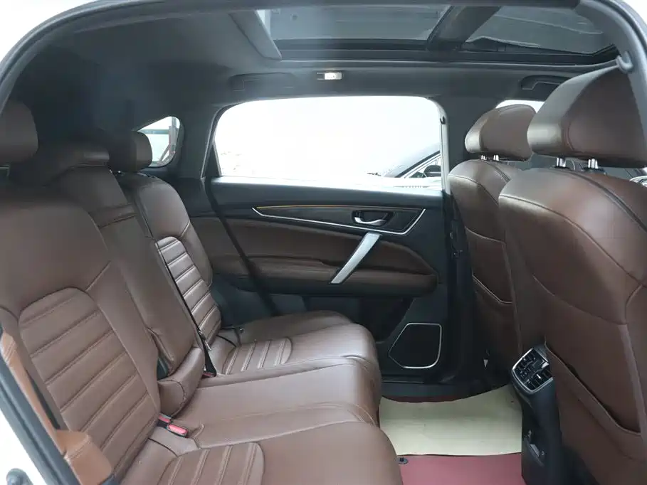 Honda UR-V 2017 — фото 15