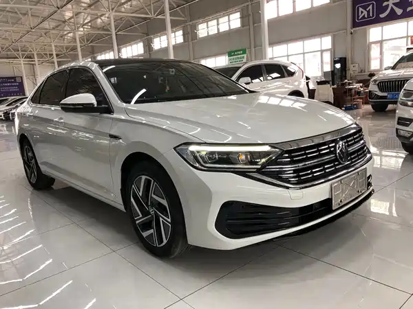Volkswagen Sagitar 2022