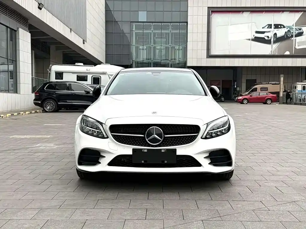 Mercedes-Benz C-Class 2021
