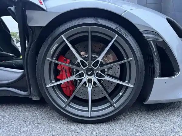 McLaren 720S 2020