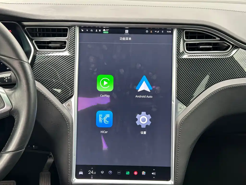 Tesla Model X 2018 — фото 10