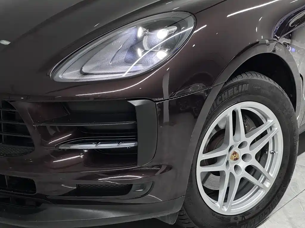 Porsche Macan 2019 — фото 14