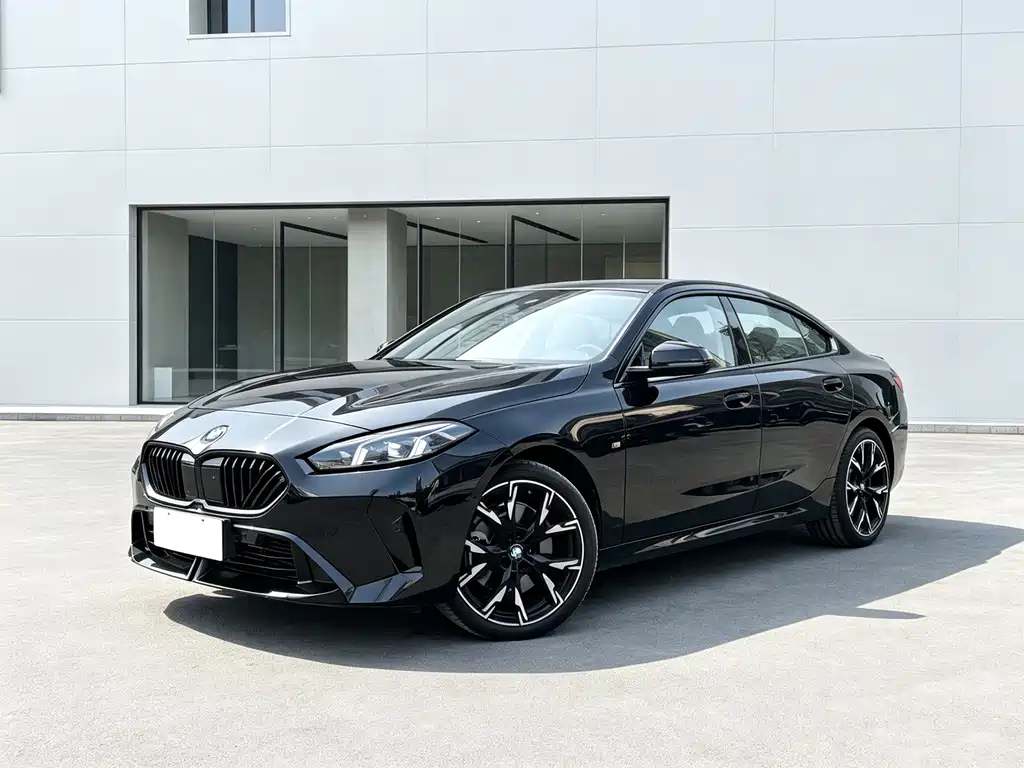 BMW 2 Series 2025 — фото 1