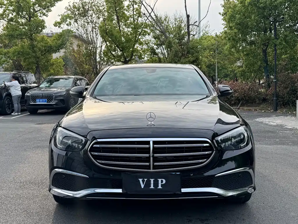 Mercedes-Benz E-Class 2022