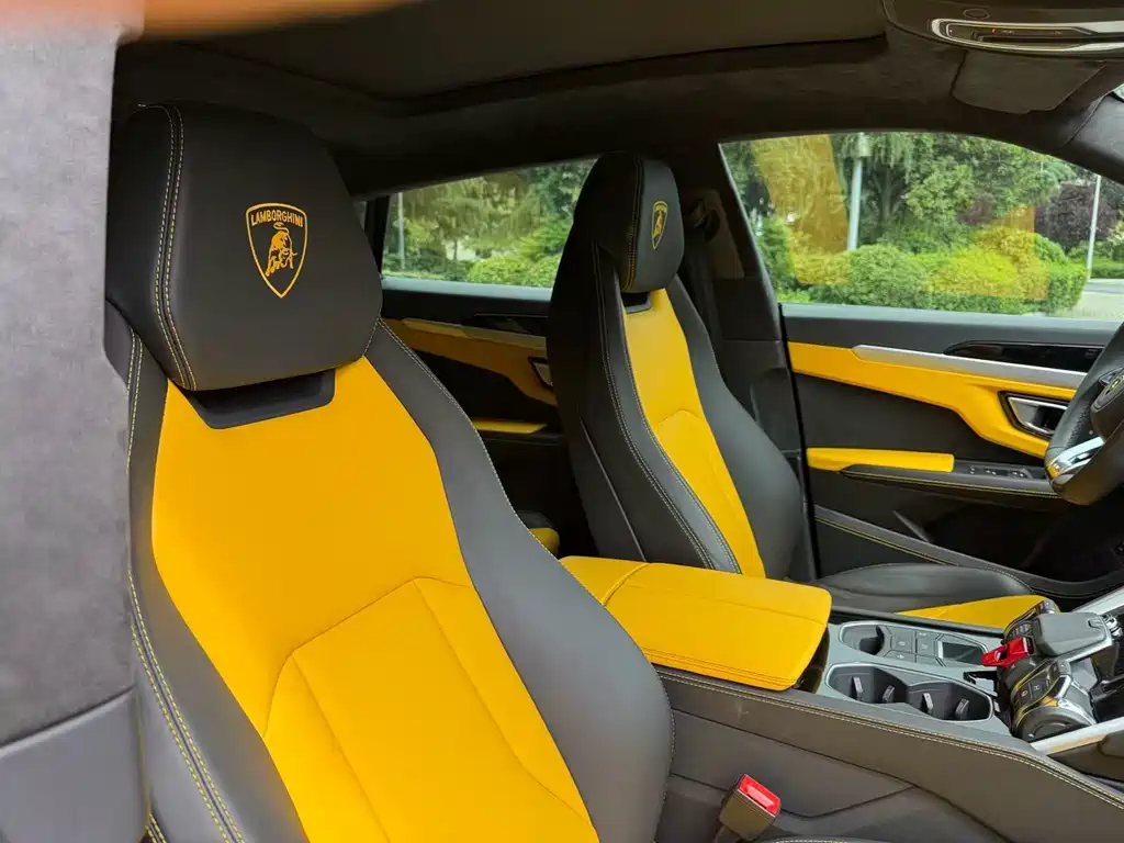 Lamborghini Urus 2020 — фото 16