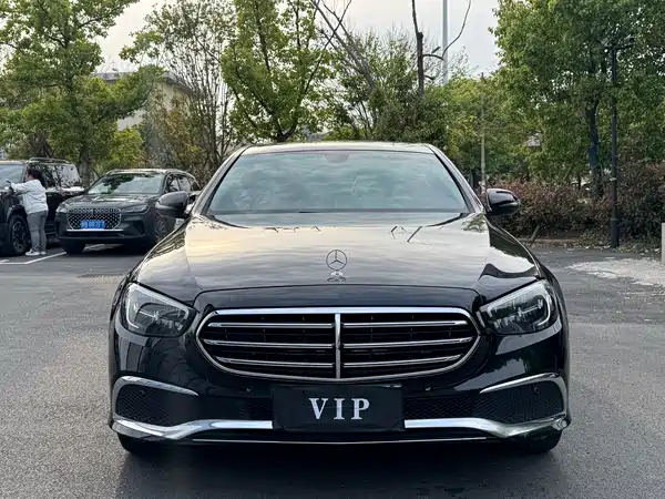 Mercedes-Benz E-Class 2022