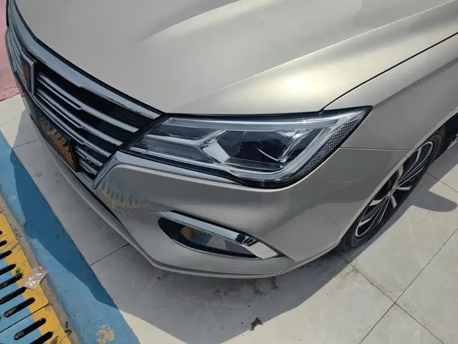 Roewe i5 2020