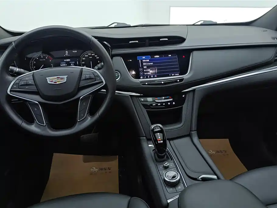 Cadillac XT5 2021 — фото 12