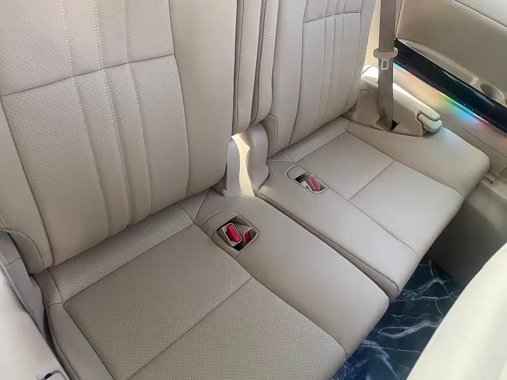Toyota Alphard 2012 — фото 10
