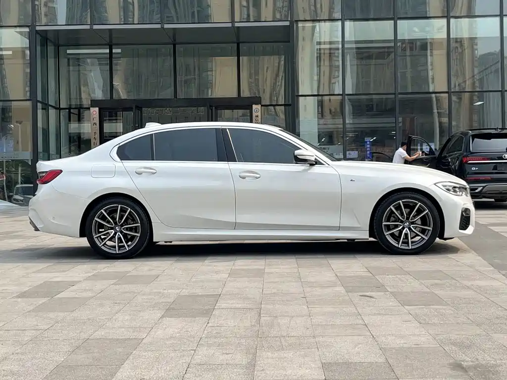 BMW 3 Series 2020