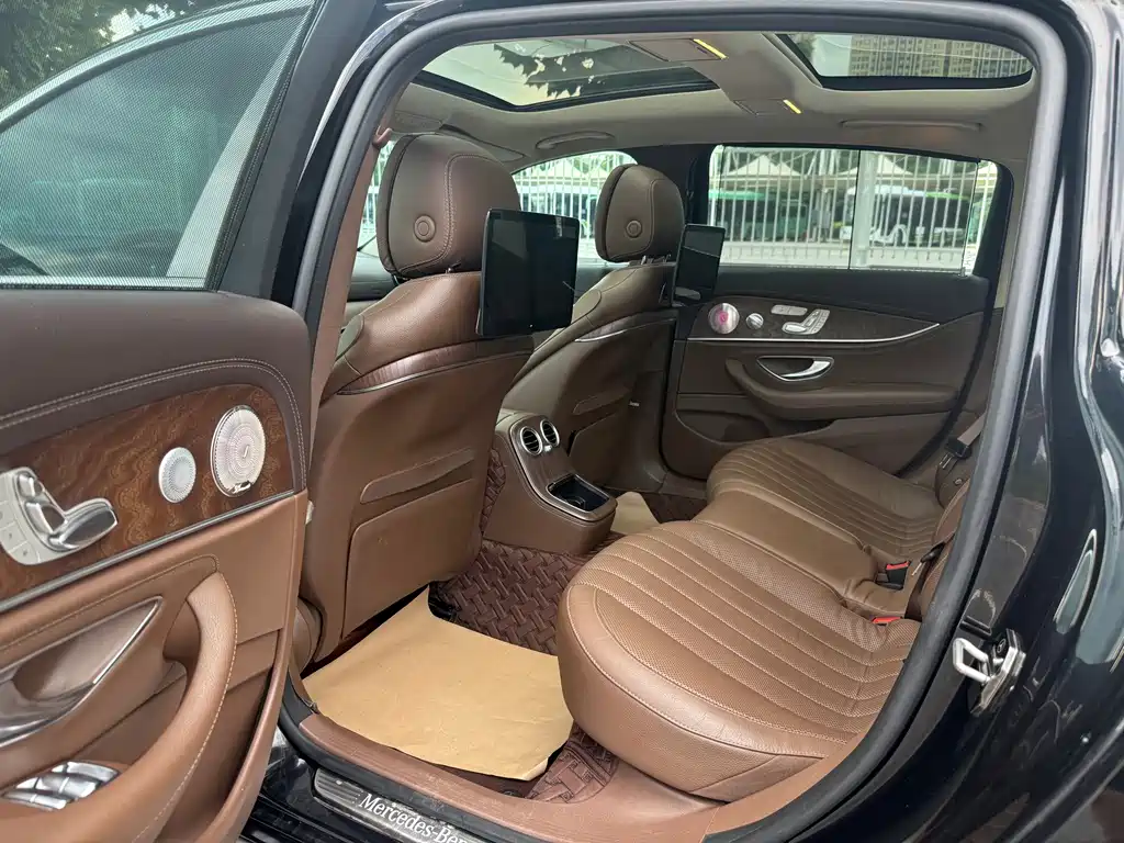 Mercedes-Benz E-Class 2021