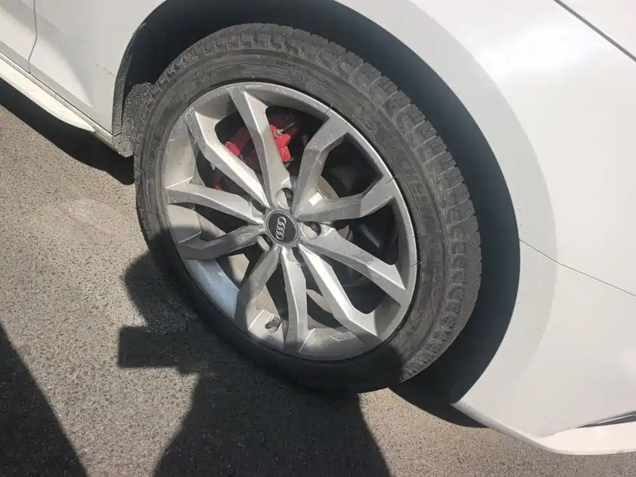 Audi A4L 2019