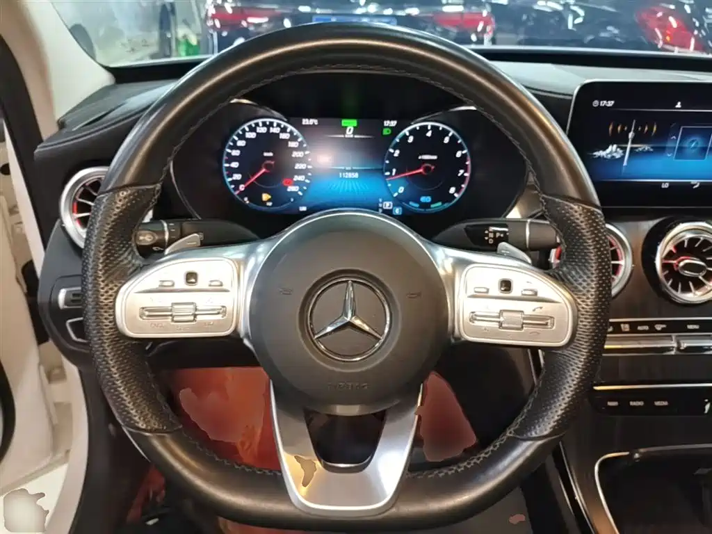 Mercedes-Benz C-Class 2021 — фото 11