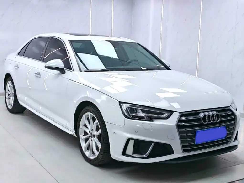 Audi A4L 2018