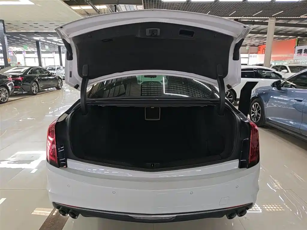 Cadillac CT6 2019 — фото 19