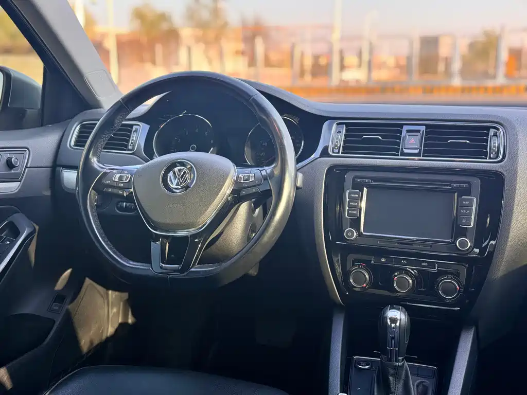 Volkswagen Sagitar 2018 — фото 14