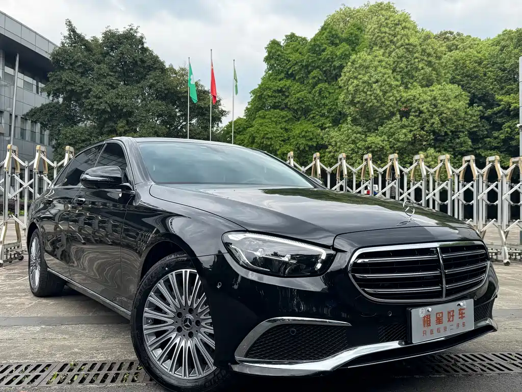 Mercedes-Benz E-Class 2023 — фото 3