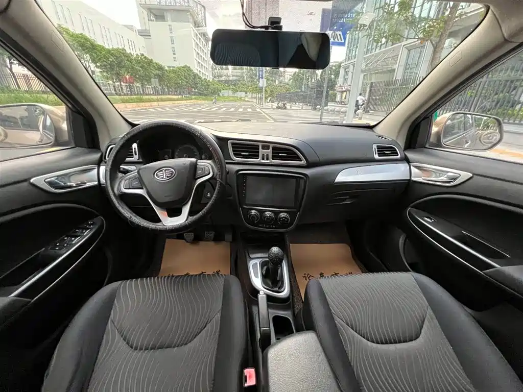 FAW Junpai D60 2015
