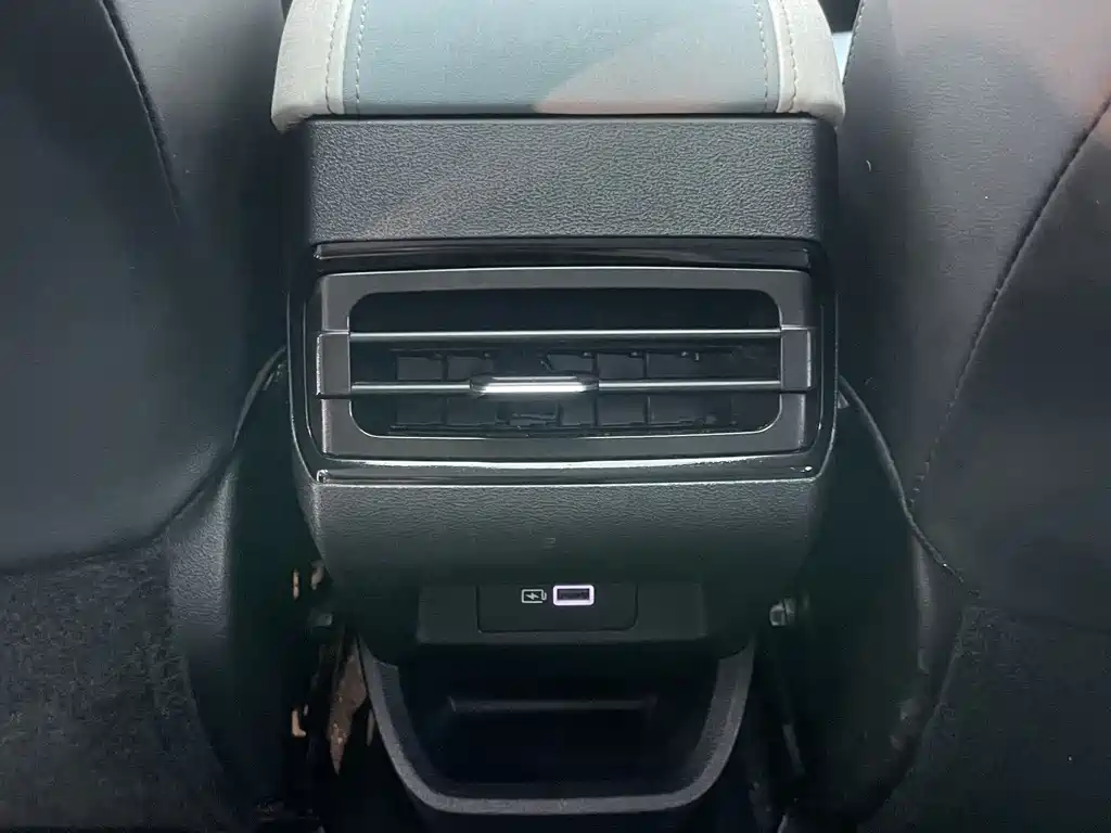 Geely Emgrand S 2022 — фото 17