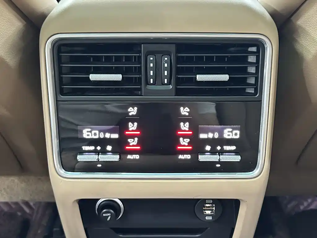 Porsche Cayenne 2018 — фото 21