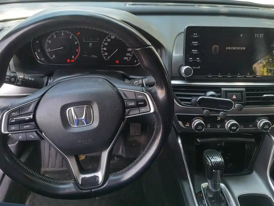Honda Accord 2019 — фото 12