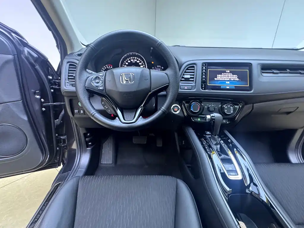Honda Vezel 2022 — фото 14