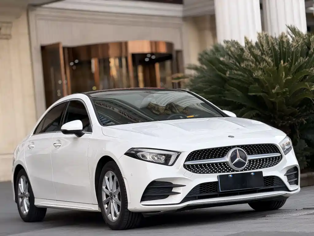 Mercedes-Benz A-Class 2020 — фото 3